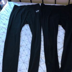 Black leggings